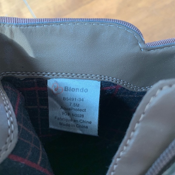 ☔️ Blondo | Villa WATERPROOF gray suede booties. - Picture 5 of 7